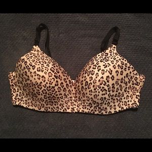 Victoria Secret bras- lot
